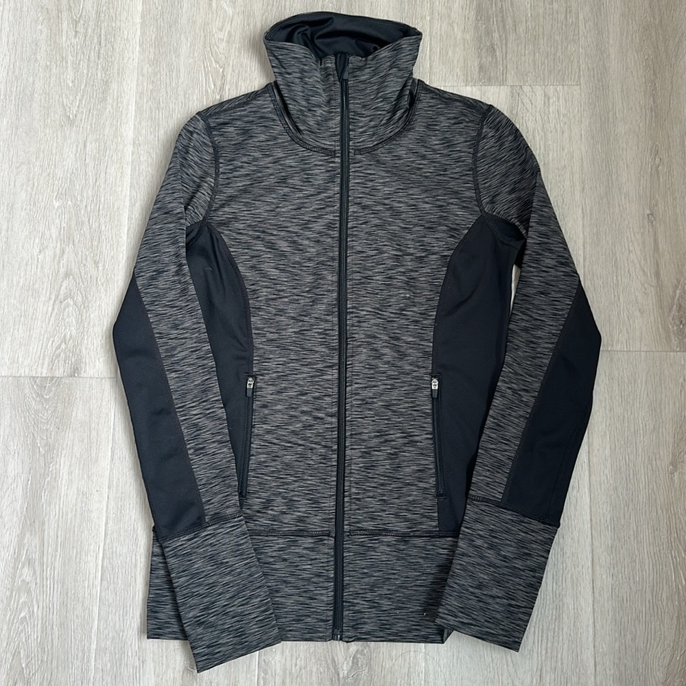 Ideology women’s Gray and Black Athletic Jacket with Textured Pattern size Xs